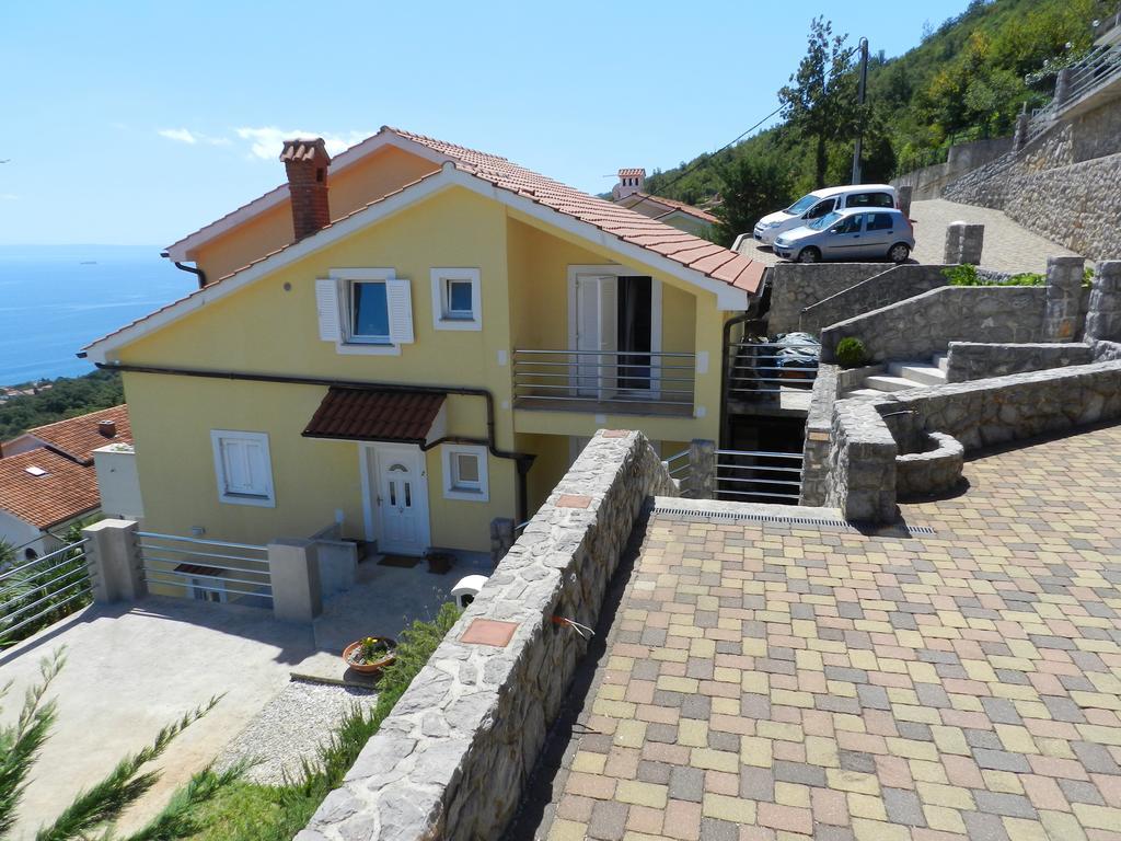 Apartments Belvedere Lovran Rum bild